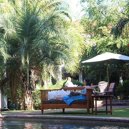 Bronte Hotel Harare Exterior photo