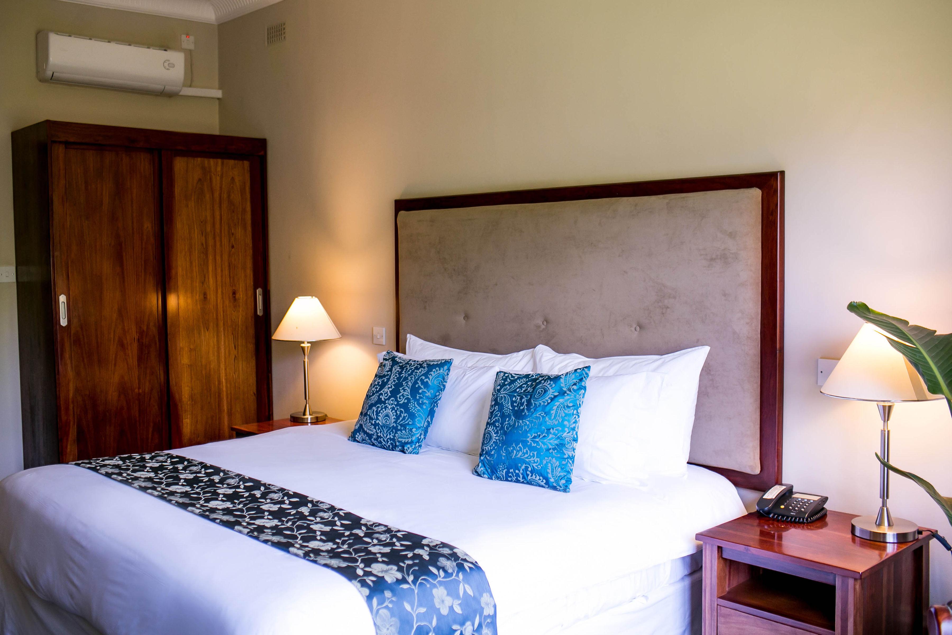 Bronte Hotel Harare Exterior photo