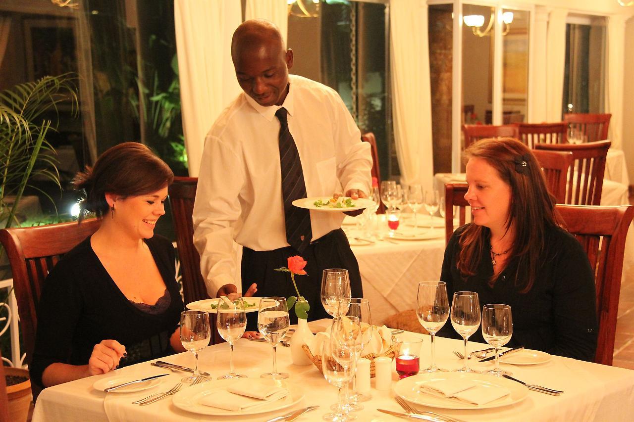 Bronte Hotel Harare Exterior photo
